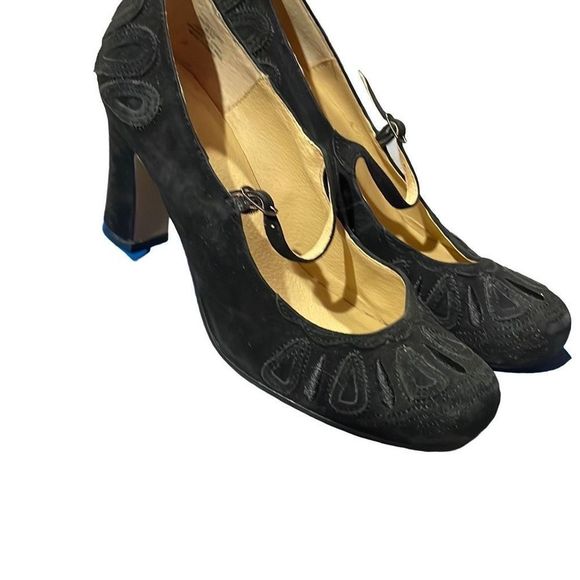 PAZZO Shoes - Pazzo High Heals with Strap